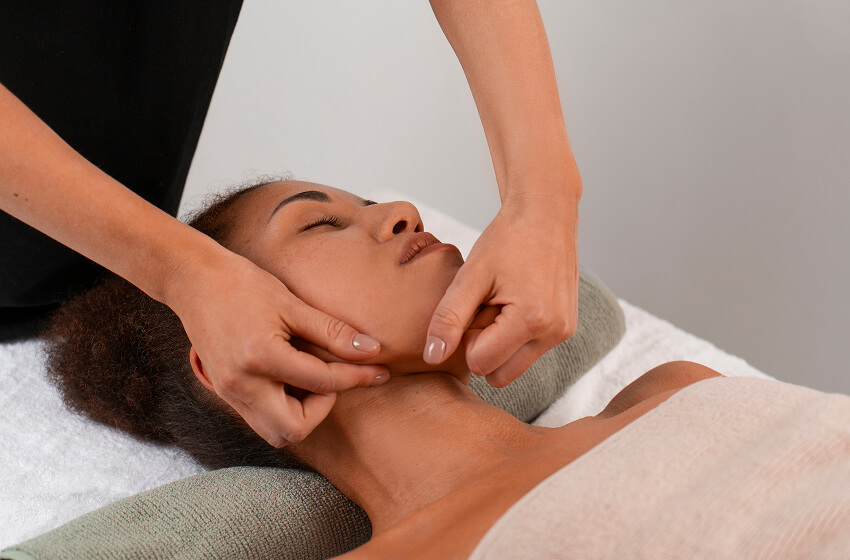Facebliss sculptural facial massage treatment
